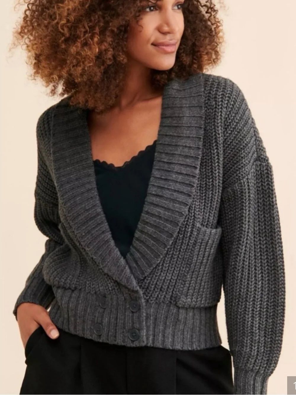 Anthropologie Deep-V Gray Shawl Collar Chunky Knit Cardigan
NN29